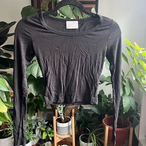 basic black crop top